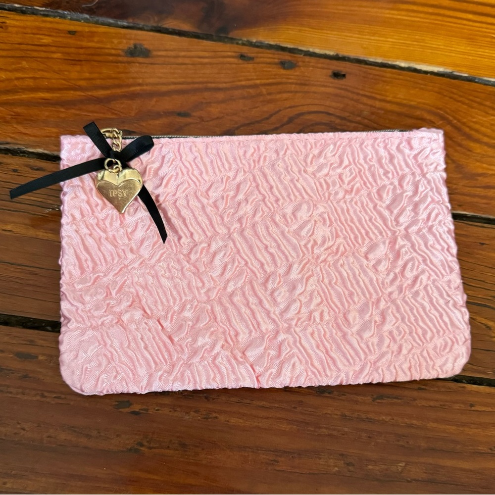 🧩 4/$20 Ipsy Pink Textured Cosmetic Bag NWT